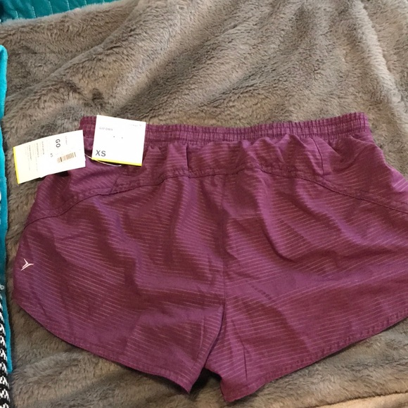 NWT Old Navy athletic shorts - Picture 2 of 3